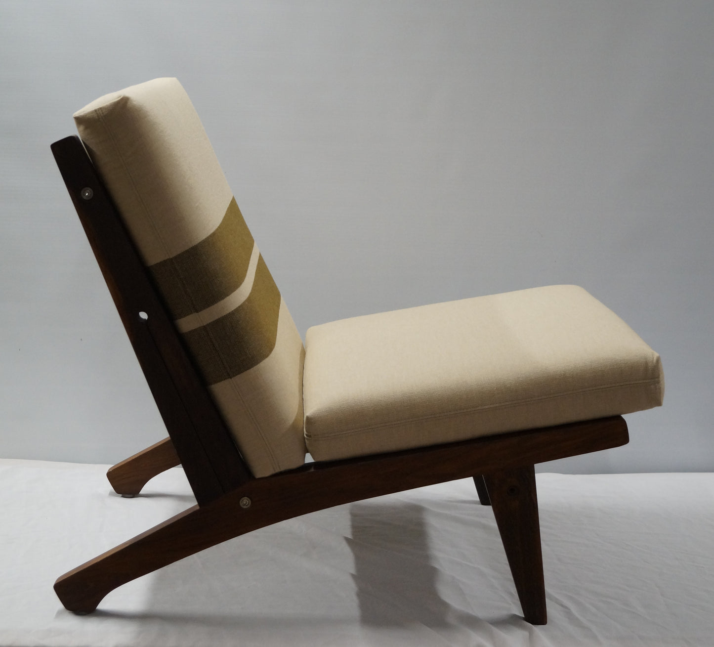 Hans J. Wegner GE370 Lænestol